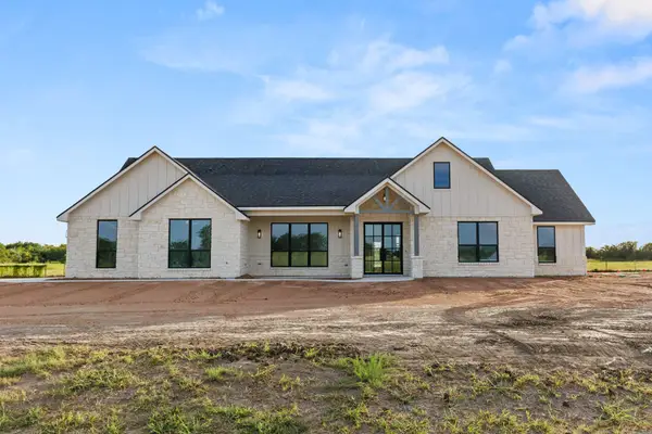 569 Lacek Mill Road, China Spring, TX 76633