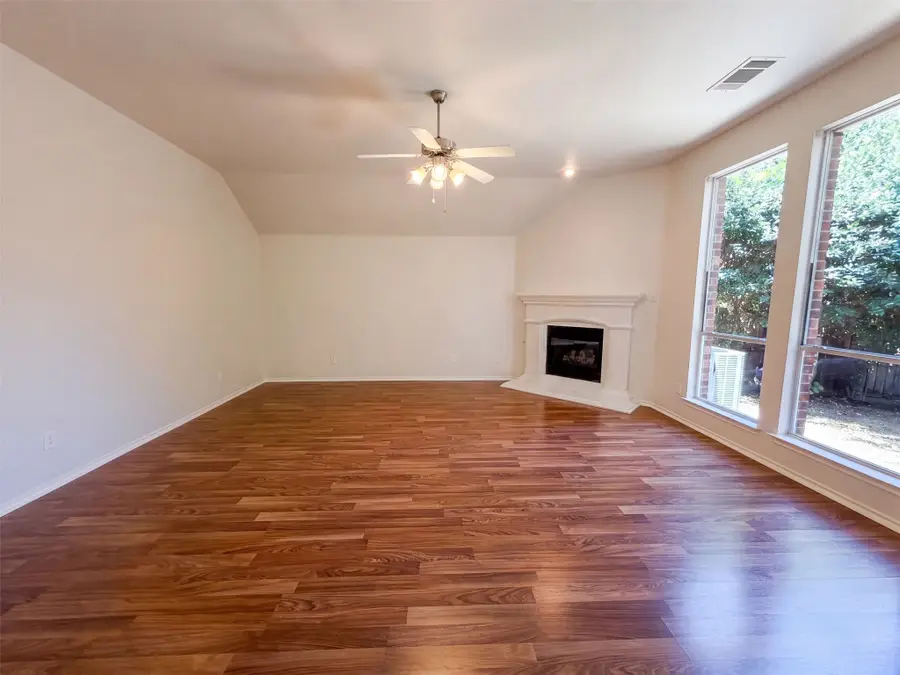 8526 Vista Grande Drive, Dallas, TX 75249 - #3