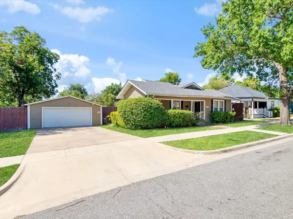 3024 Purington Avenue, Fort Worth, TX 76103