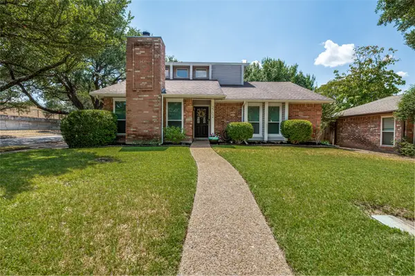 2702 Duval Drive, Dallas, TX 75211
