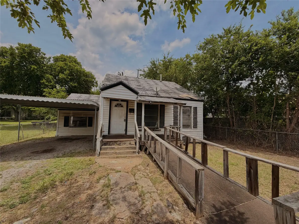 2009 Kingsley Drive, Dallas, TX 75216 - #1