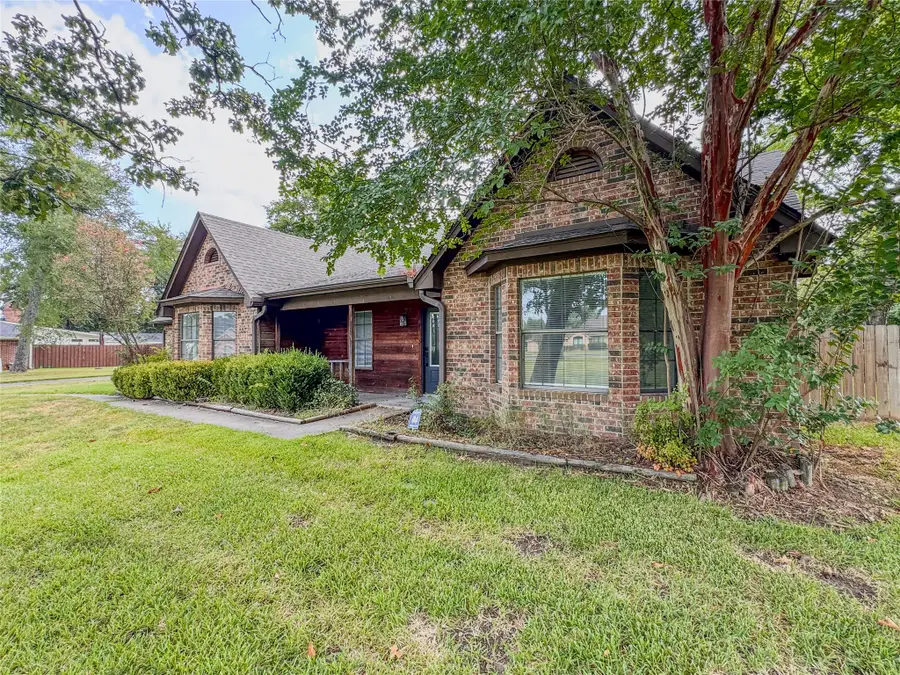 204 Briarwood Street, Sulphur Springs, TX 75482 - #2
