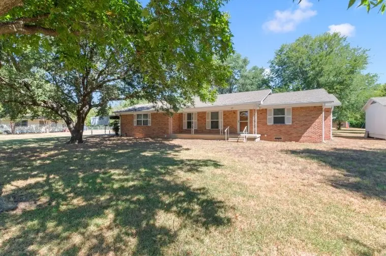 603 E Market Street, Mabank, TX 75147 - #1