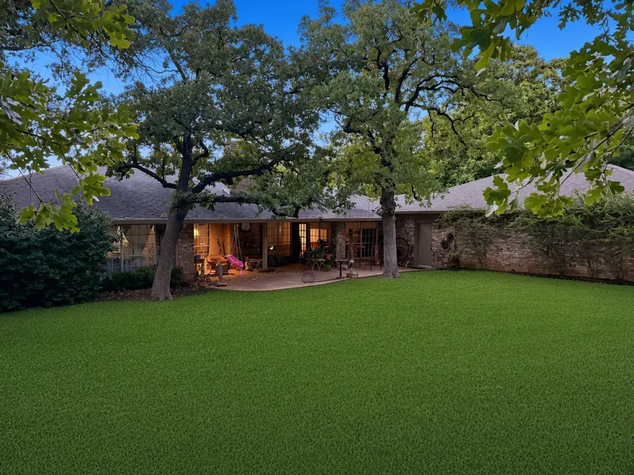 2901 Montecito Drive, Denton, TX 76205 - #3