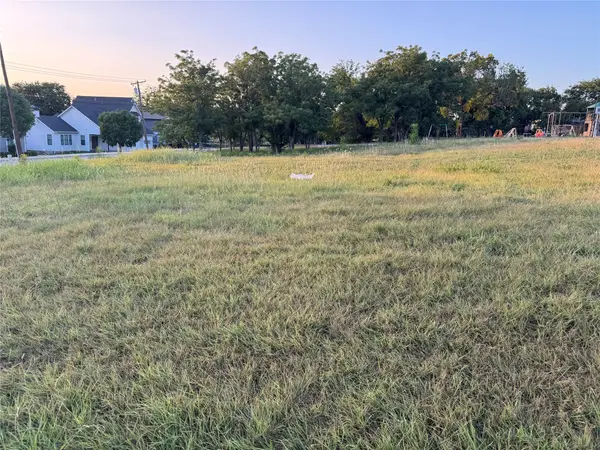 712 S Tennessee Street, McKinney, TX 75069
