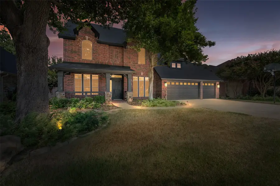 2710 Cobblestone Drive, Grapevine, TX 76051 - #2