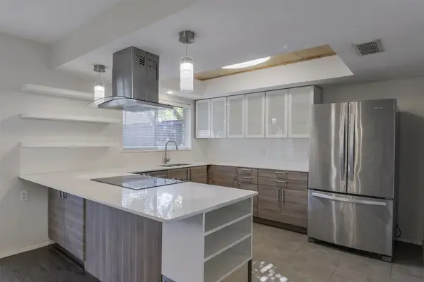 326 E Westview Terrace, Arlington, TX 76013