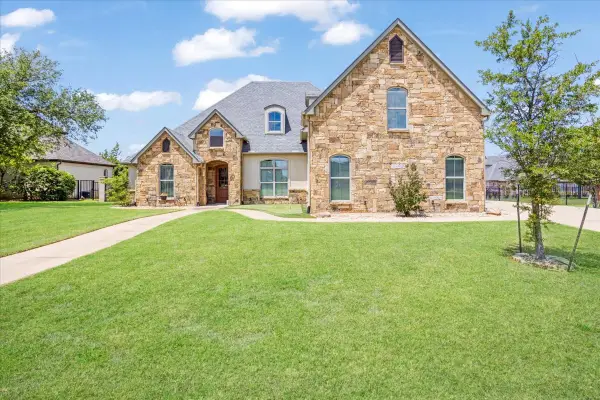 35 S Bob Jones Court, Pottsboro, TX 75076