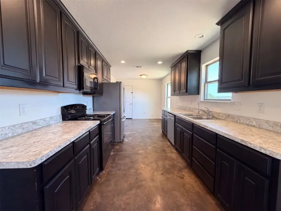 521 Brazos Hills Drive, Weatherford, TX 76087 - #2