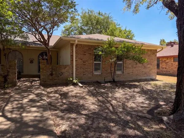4824 Berridge Lane, Dallas, TX 75227