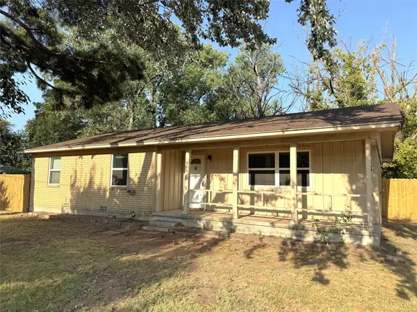 506 Walnut Street, Collinsville, TX 76233