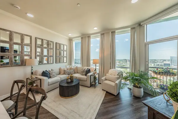 500 Throckmorton Street #1406, Fort Worth, TX 76102