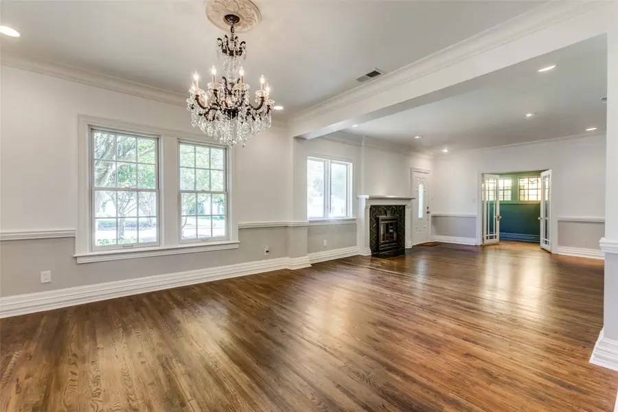 5027 Stoneleigh Avenue, Dallas, TX 75235 - #2