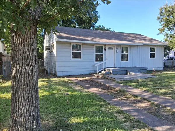 2133 Glenfield Avenue, Dallas, TX 75224