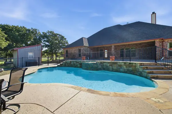 108 Cedar Ranch Drive, Weatherford, TX 76087