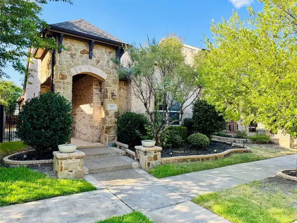 1041 Lone Ivory Trail, Arlington, TX 76005