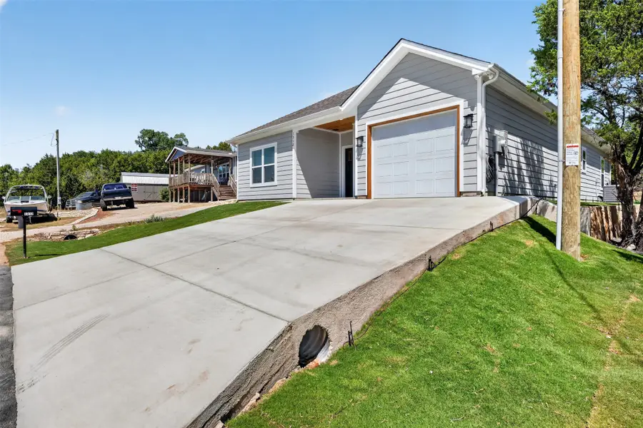 1312 Phoenix Court, Granbury, TX 76048 - #3