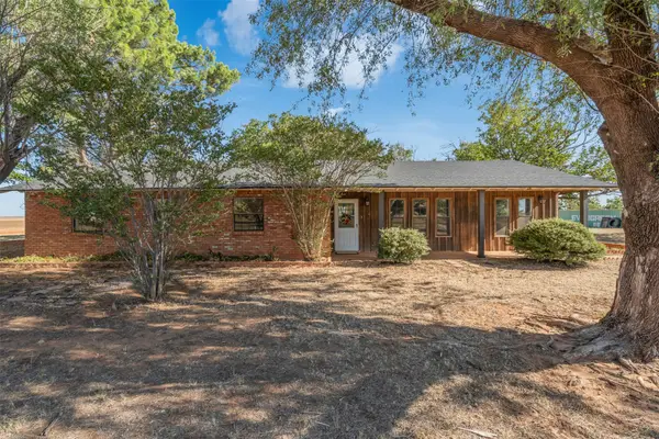 8154 County Road 4680, Munday, TX 76371