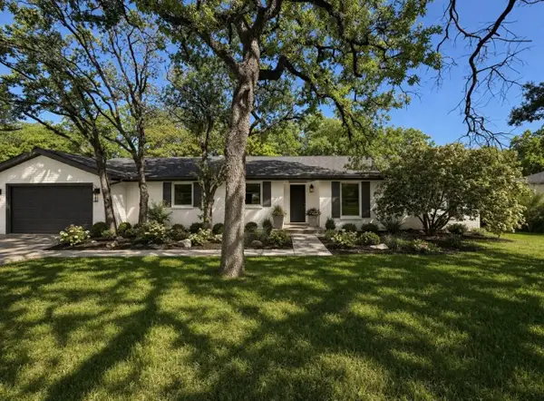209 Mistletoe Lane, Keene, TX 76059
