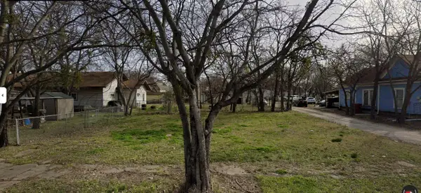 407 S Vaden Street, Sherman, TX 75090