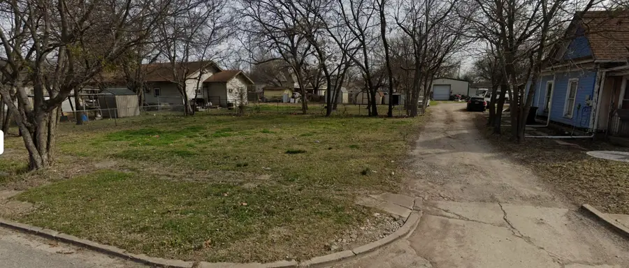 407 S Vaden Street, Sherman, TX 75090 - #2