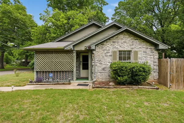 1300 Spring Street, Waco, TX 76704