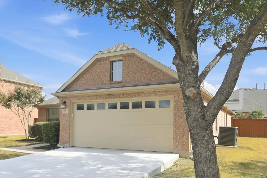 2927 Albares, Grand Prairie, TX 75054 - #3