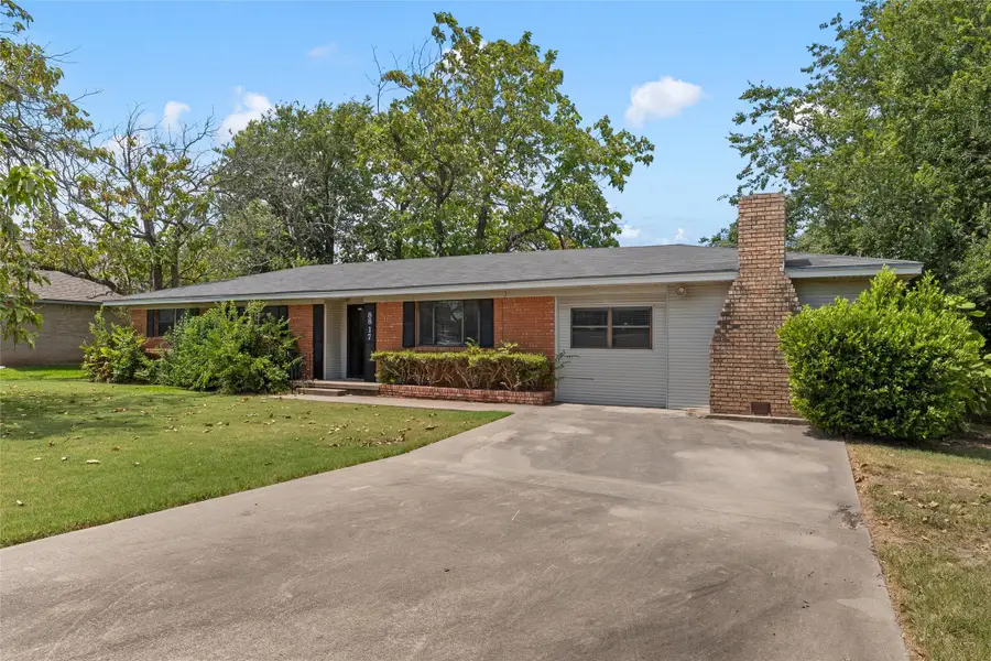 8817 Oakdale Drive, Woodway, TX 76712 - #3