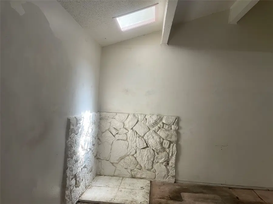 5928 Harvest Hill Road, Dallas, TX 75230 - #2