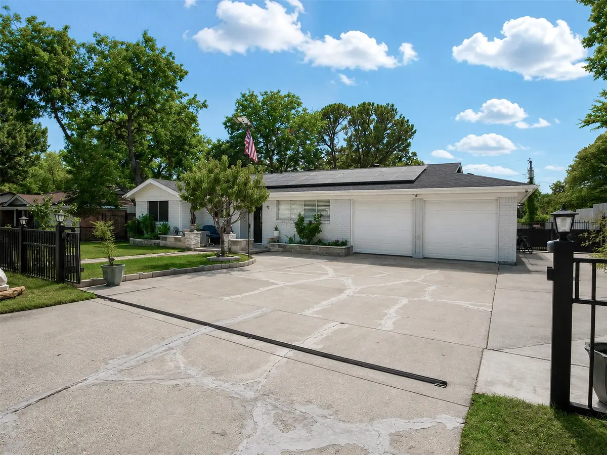 500 Oakwood Drive, Euless, TX 76040 - #1