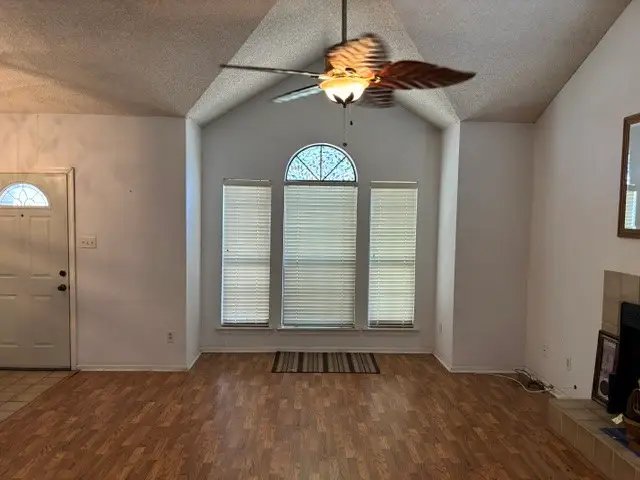 606 Squaw Creek Court, Arlington, TX 76018 - #3