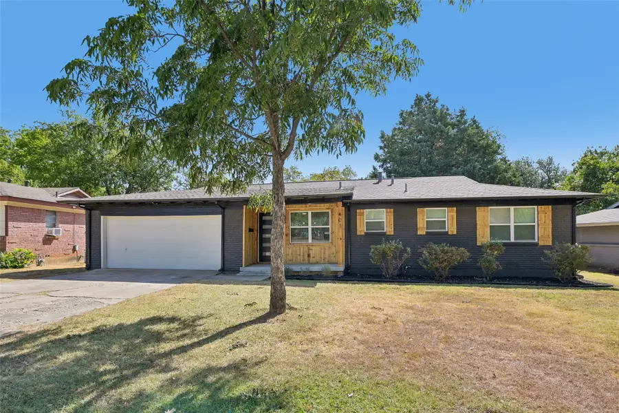 401 Vine Street, Euless, TX 76040 - #2
