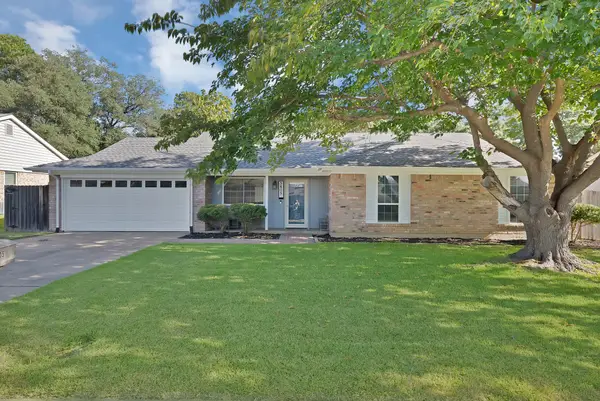 5405 Pineridge Drive, Arlington, TX 76016