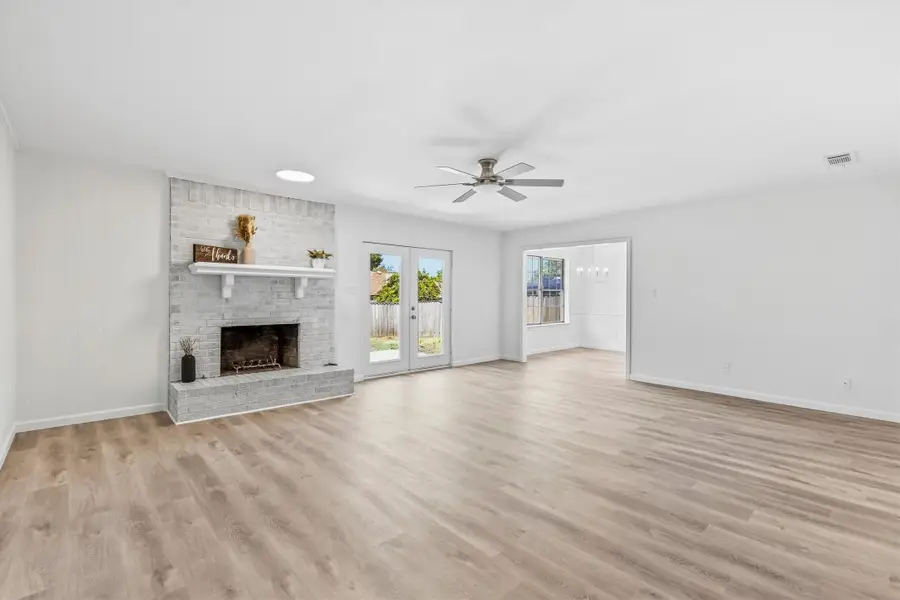 1918 Big Sky Drive, Lewisville, TX 75077 - #2