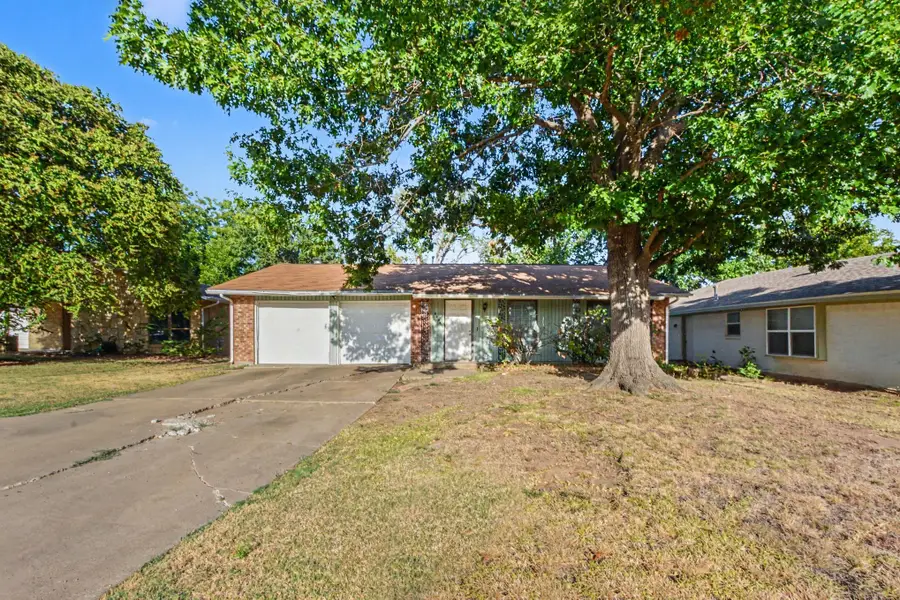 3432 Whippoorwill Lane, Irving, TX 75062 - #3