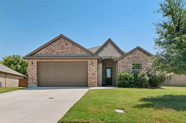 10 Pleasant Valley, Sanger, TX 76266