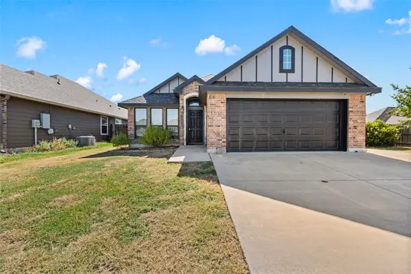 10816 Kestrel Court, Waco, TX 76708