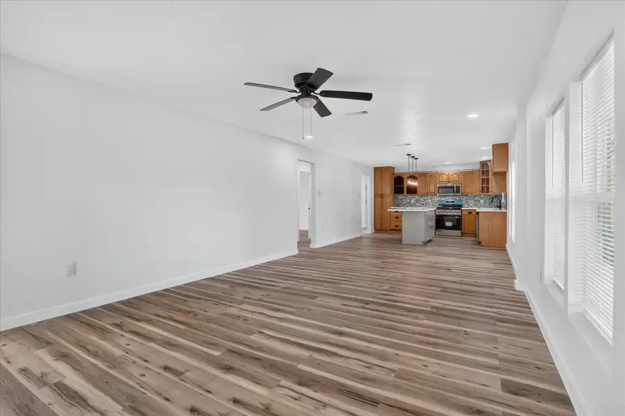 613 W Main Street, Crowley, TX 76036 - #3