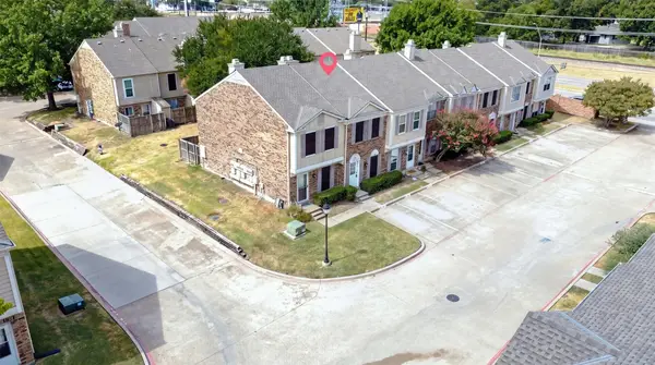621 Carriagehouse Lane #8F, Garland, TX 75040