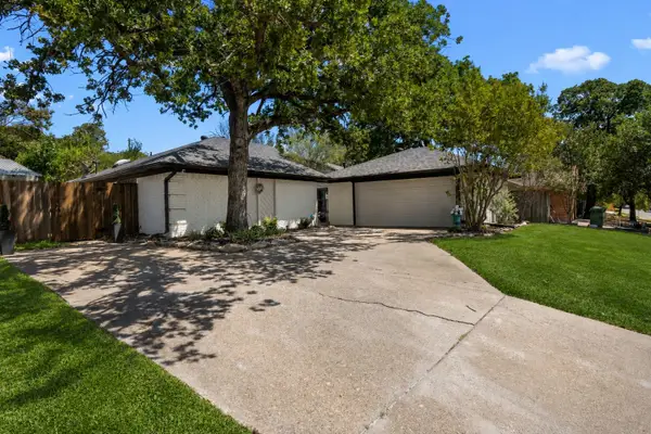7300 Timberlane Drive, North Richland Hills, TX 76182