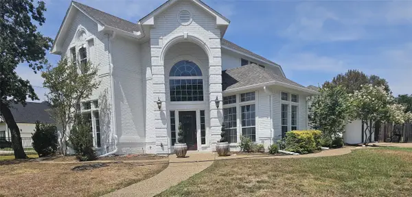 1601 Village Trail, Keller, TX 76248