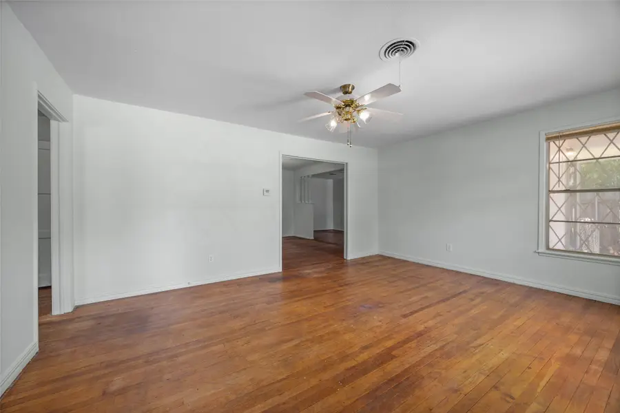 4406 Wayne Court S, Haltom City, TX 76117 - #2