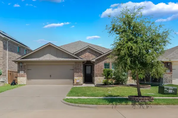 1805 Gold Mine Trail, Aubrey, TX 76227