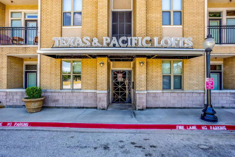 201 W Lancaster Avenue #320, Fort Worth, TX 76102 - #3