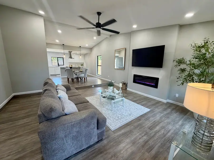 1810 Sandra Lane, Grand Prairie, TX 75052 - #3