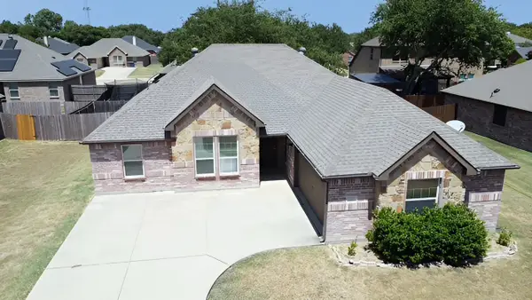 221 Anthony Lane, Red Oak, TX 75154