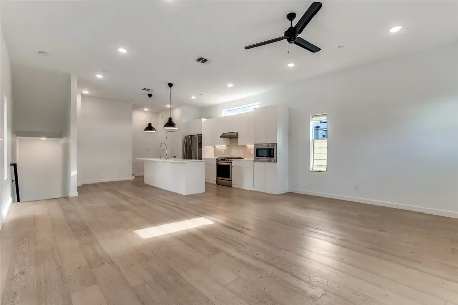 1505 N Garrett Avenue #105, Dallas, TX 75206 - #3