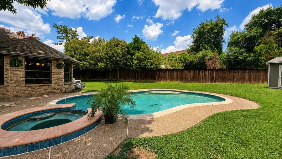 902 Briarcliff Court, Arlington, TX 76012 - #2