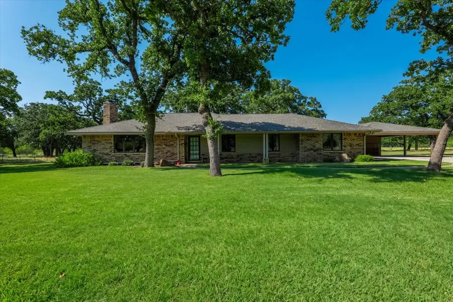 2136 Hayes Road, Mineral Wells, TX 76067 - #2