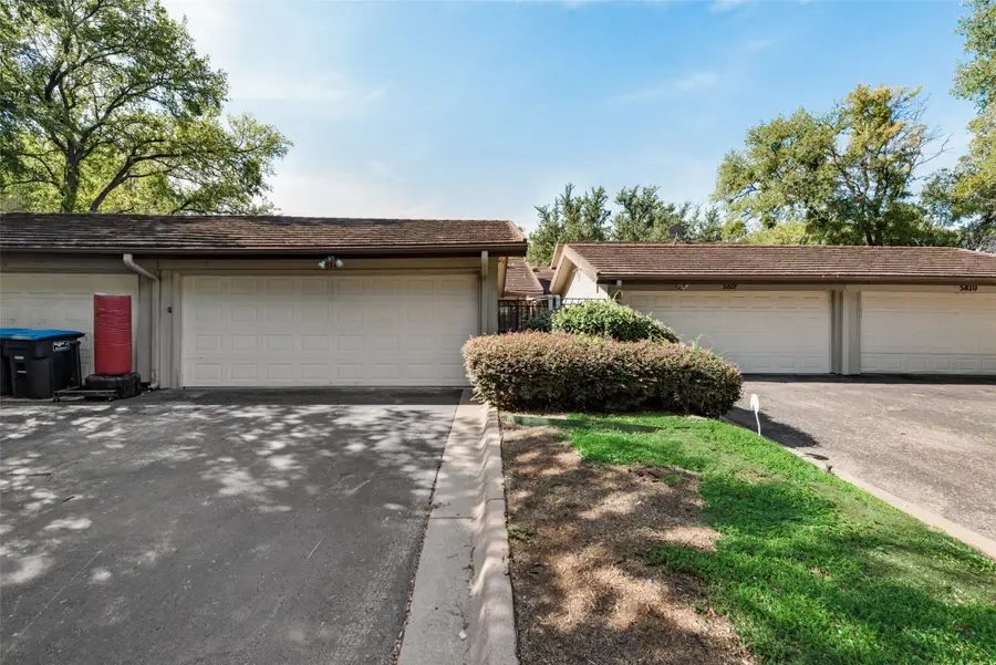 5814 Meadow Wood Lane, Fort Worth, TX 76112 - #2